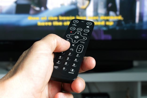 remote-control-2717777_1920